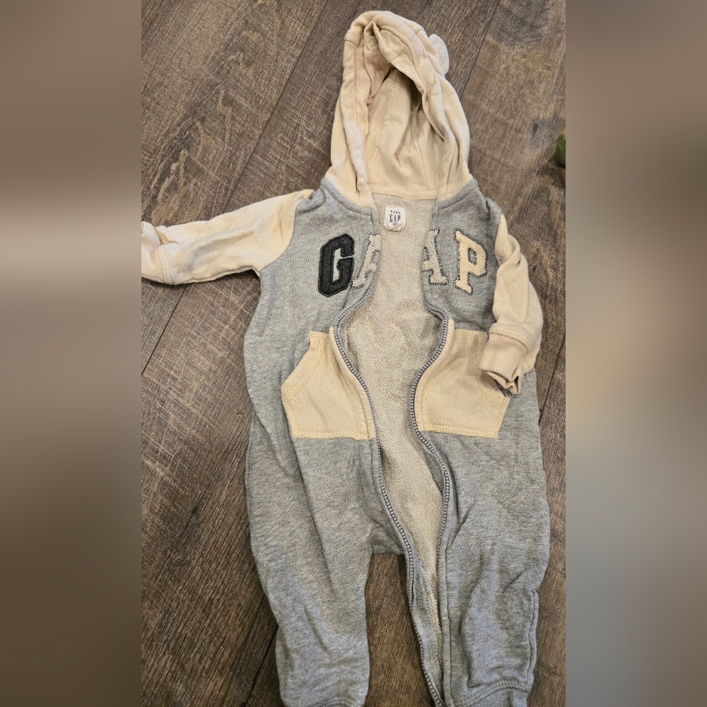 GAP Gray and Cream Hooded Baby Onesie